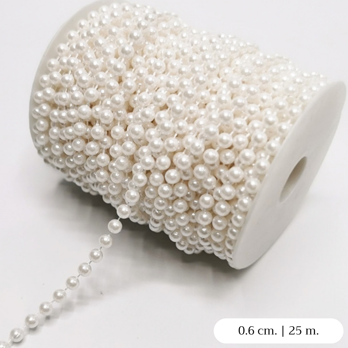 สร้อยลูกปัดแต่งต้นคริสต์มาส : มุก 6mm ยาว25m