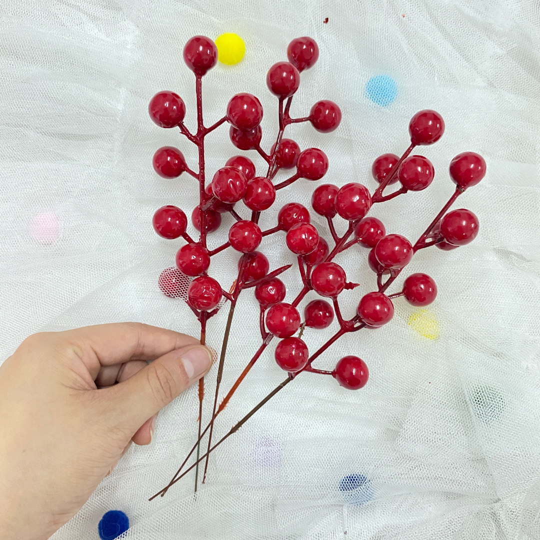 กิ่ง Holly Berry 5 ชิ้น 21 cm.