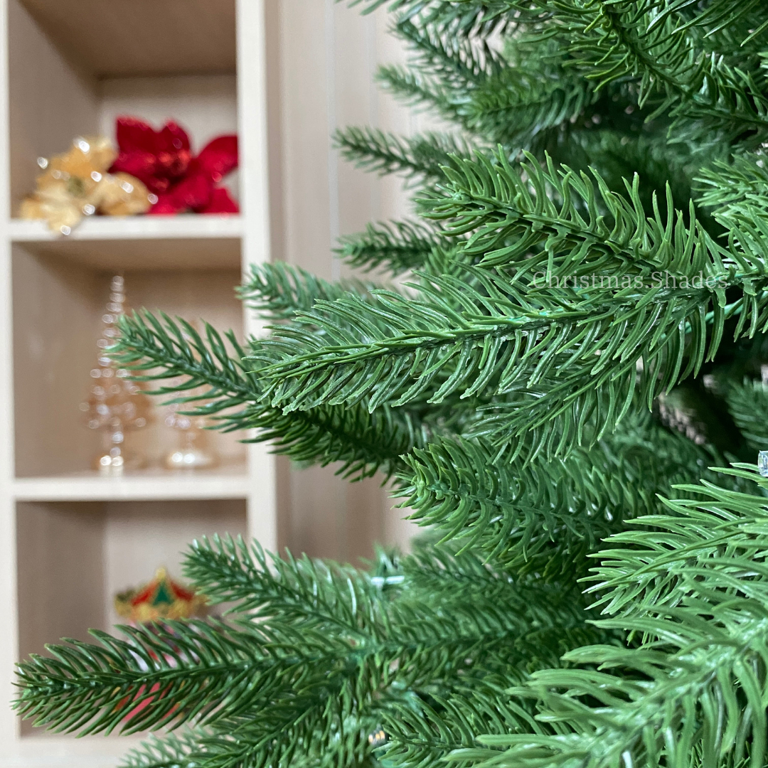 EVERGREEN MAJESTY 8 ft. (with/without Built-in lights)