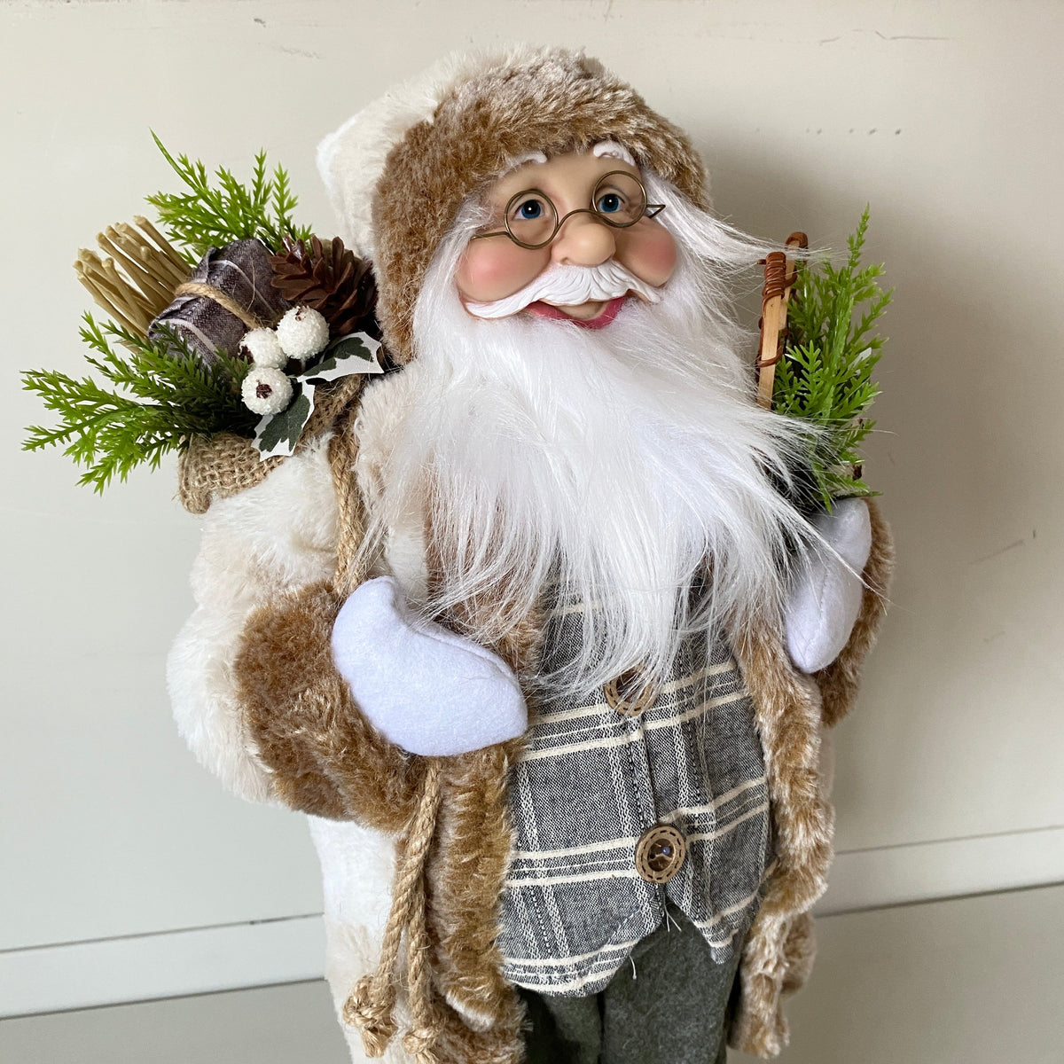 Santa Claus 45cm ชุดคลุมยาวโทนสีขาวน้ำตาล 45cm