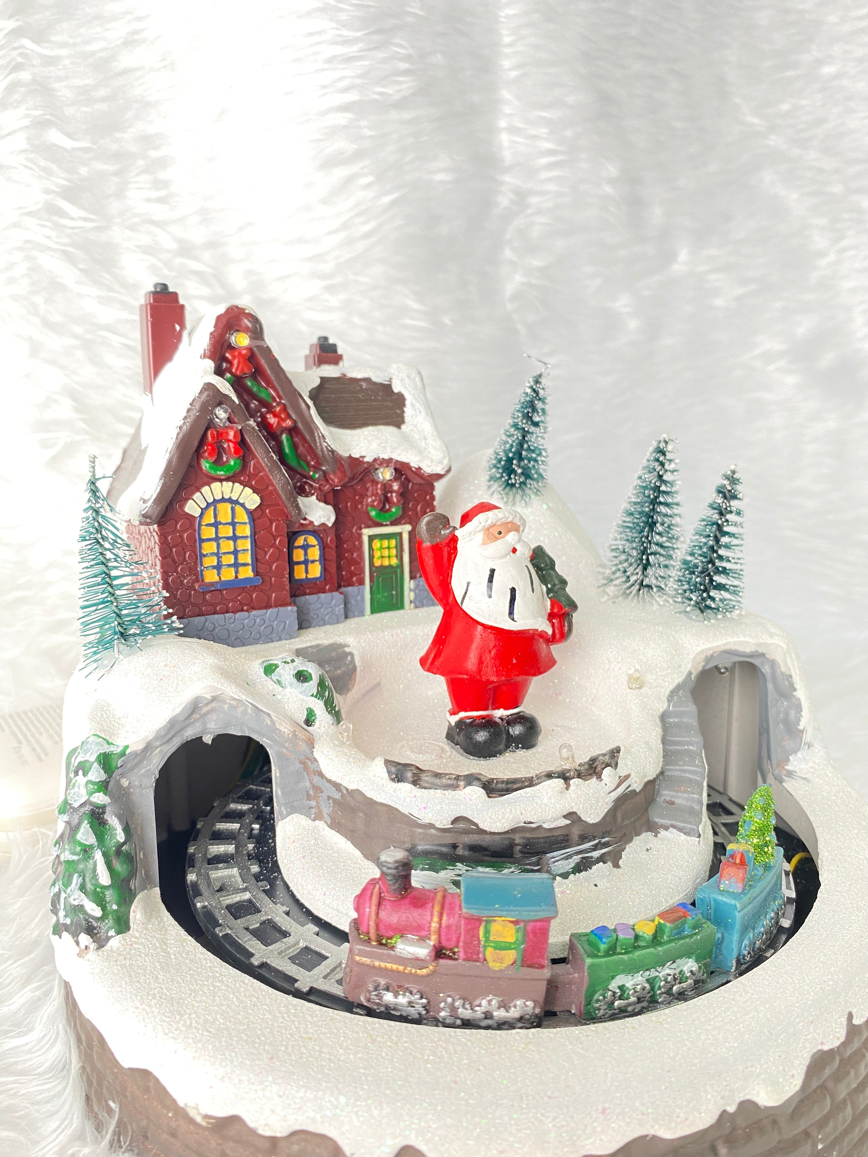 Music Box ซานต้าส่งของขวัญบ้านหิมะ มีไฟ - เพลง