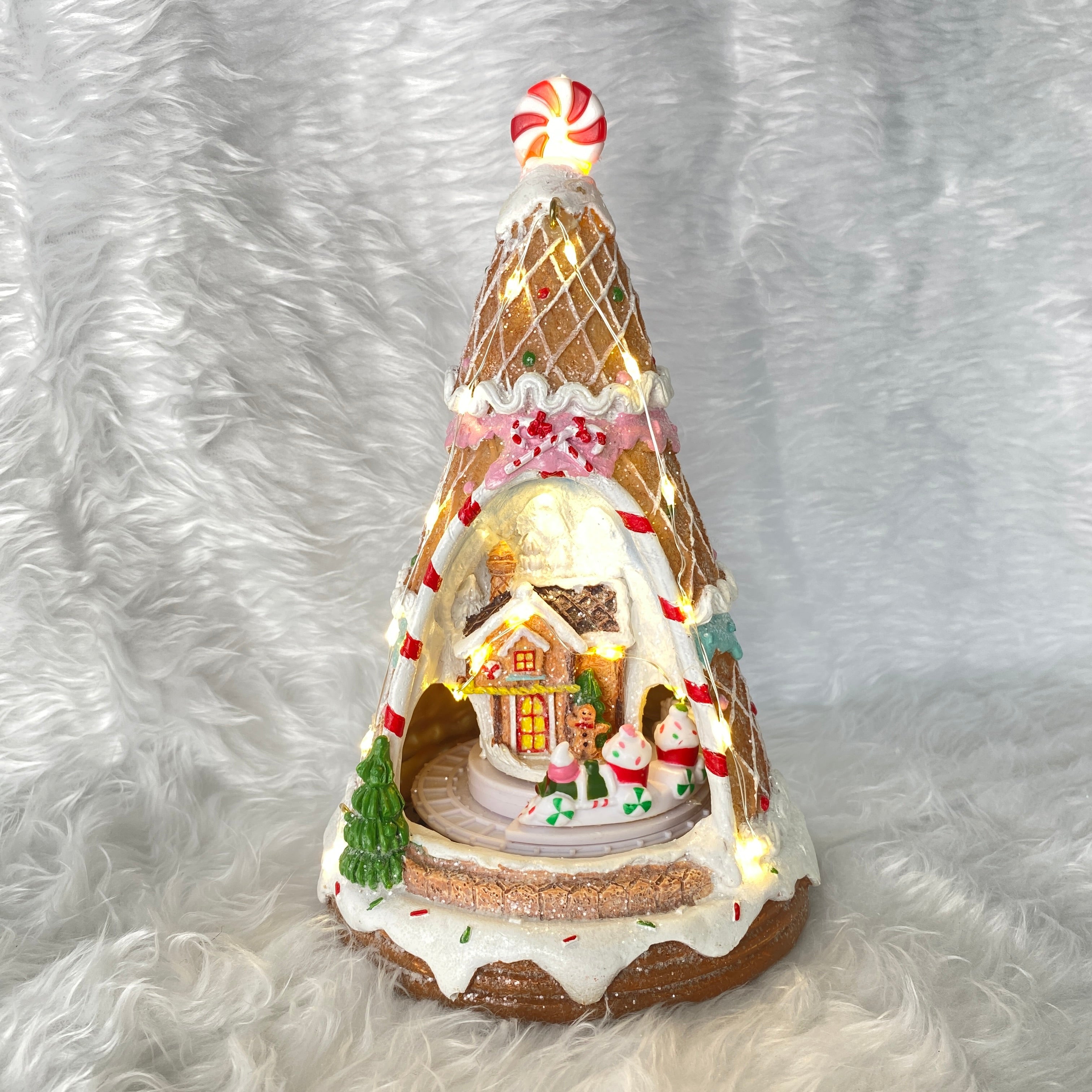 Music Box เรืองแสง บ้านขนม 24 cm มีไฟ - เพลง