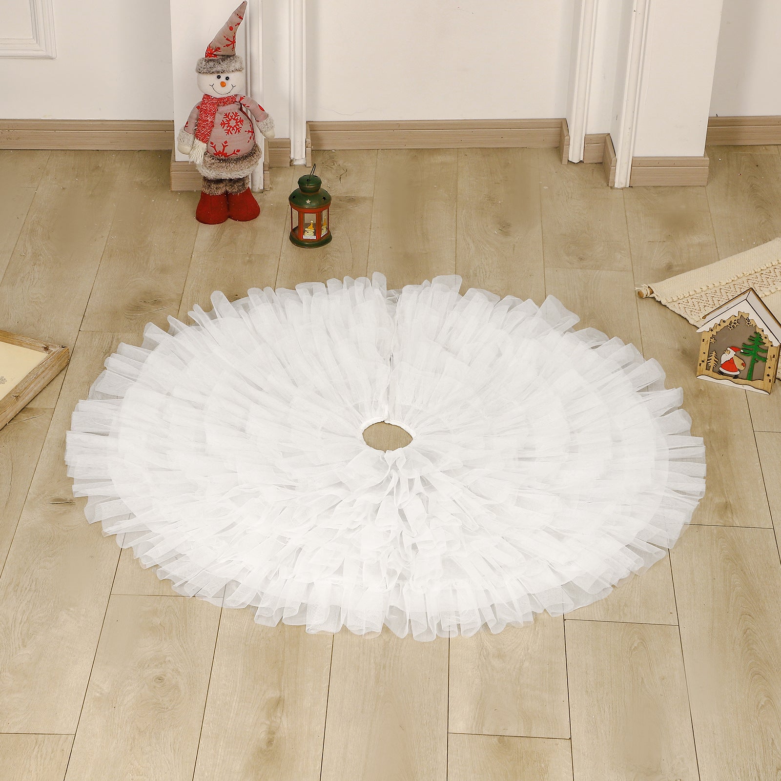 พรมกลมผ้าชีฟองสีขาวมีรู 80/90/120 cm ปิดฐานต้นคริสต์มาส
