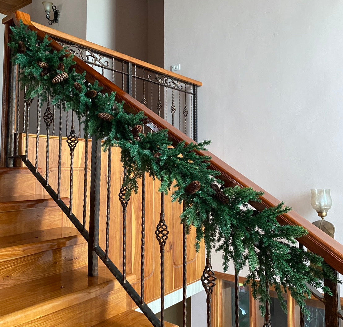 การ์แลนด์ Pure PE ประดับลูกสนจริง 2.00 เมตร